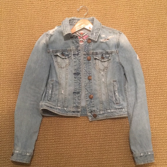 Distressed jean jacket - Picture 2 of 2